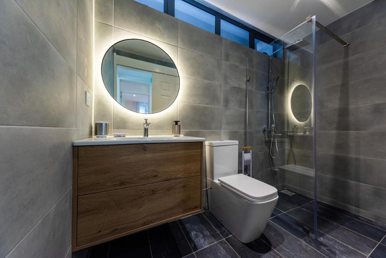 Les Cerisiers Beach Residence, Cosy And Modern 3 Bedroom Apartment Located 50 Metres From The Beach And From All Amenities And Restaurants On The Coastal Road Flic en Flac Экстерьер фото